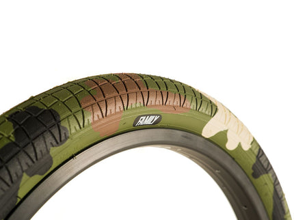 FAMILY F2128 Tyre 20 x 2.2