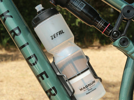 ZEFAL Magnum Bottle Translucent 975ml